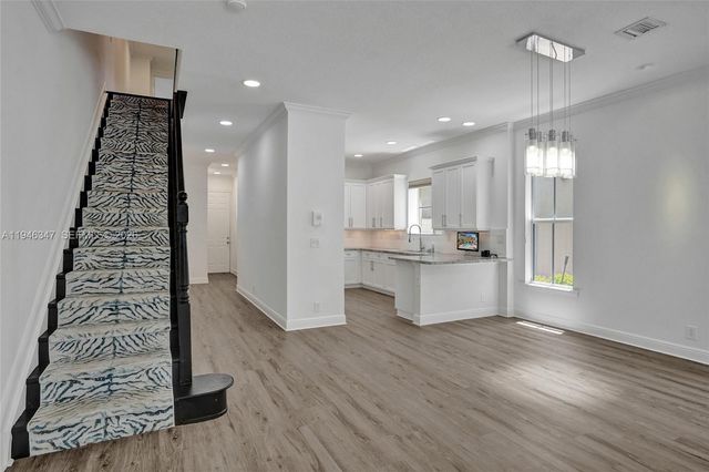 1115 NE 14th Ave, Fort Lauderdale, FL 33304