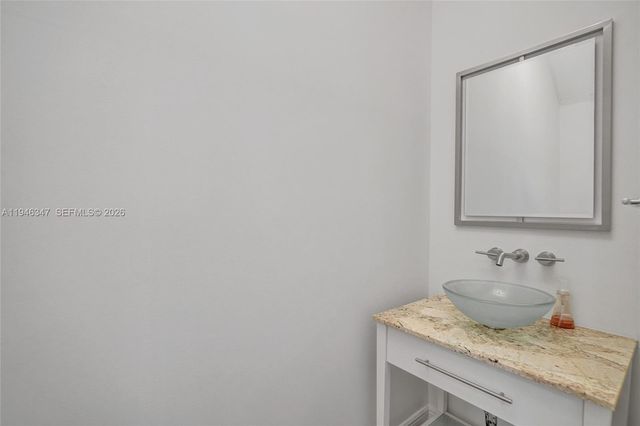 1115 NE 14th Ave, Fort Lauderdale, FL 33304