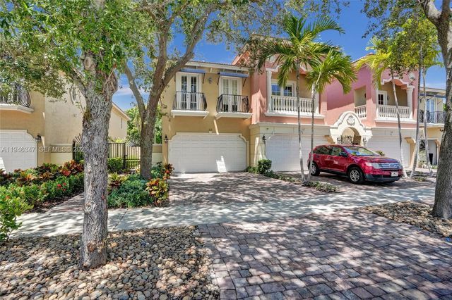 1115 NE 14th Ave, Fort Lauderdale, FL 33304