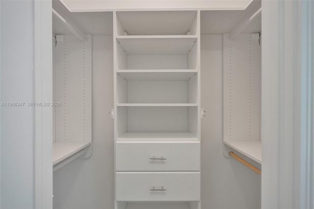 1115 NE 14th Ave, Fort Lauderdale, FL 33304