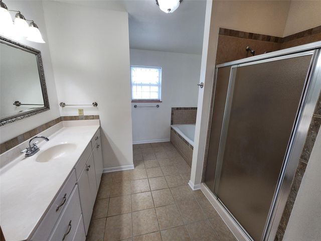 500 Spring Creek RD, Florence, TX 76527