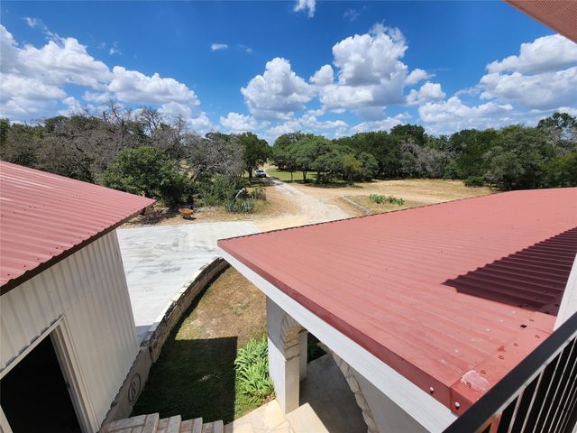 500 Spring Creek RD, Florence, TX 76527
