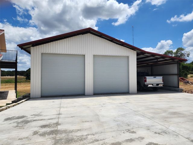 500 Spring Creek RD, Florence, TX 76527