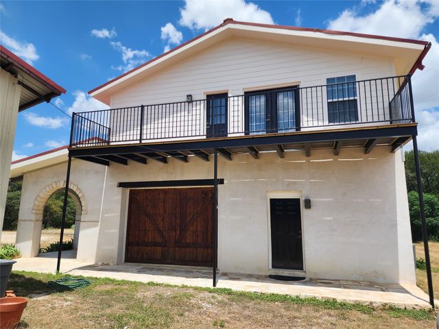 500 Spring Creek RD, Florence, TX 76527