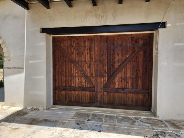 500 Spring Creek RD, Florence, TX 76527