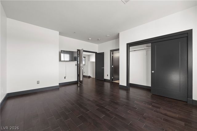 4565 Dean Martin Drive 102, Las Vegas, NV 89103