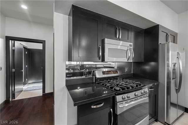 4565 Dean Martin Drive 102, Las Vegas, NV 89103