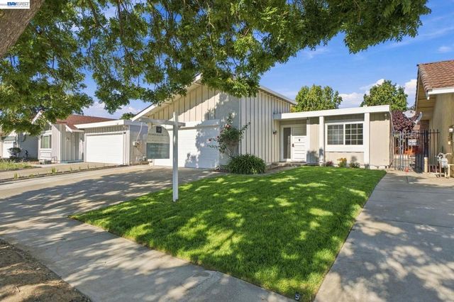3817 Dryden Rd, Fremont, CA 94555