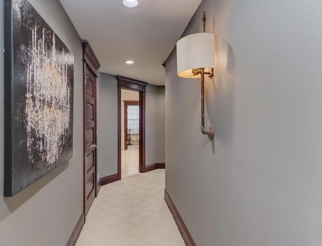 1499 Sheridan Road, Highland Park, IL 60035