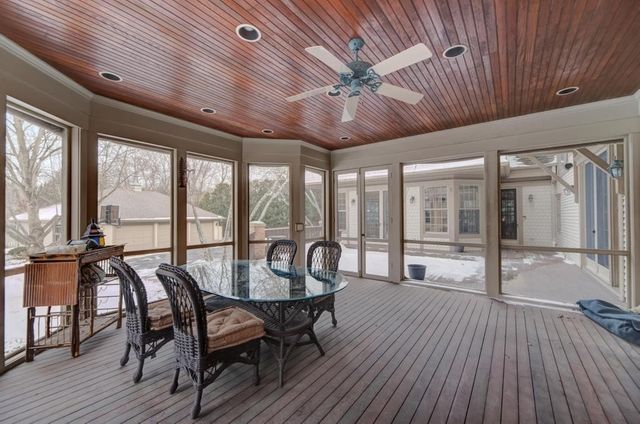 1499 Sheridan Road, Highland Park, IL 60035