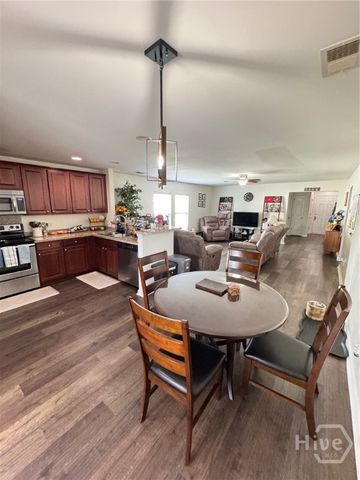 320 Grasslands Drive, Pooler, GA 31322