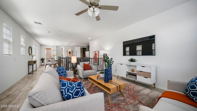 1686 E CHELSEA Lane, Gilbert, AZ 85295
