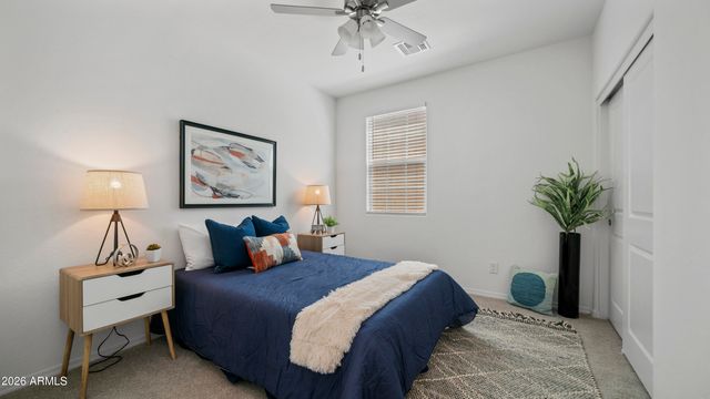1686 E CHELSEA Lane, Gilbert, AZ 85295
