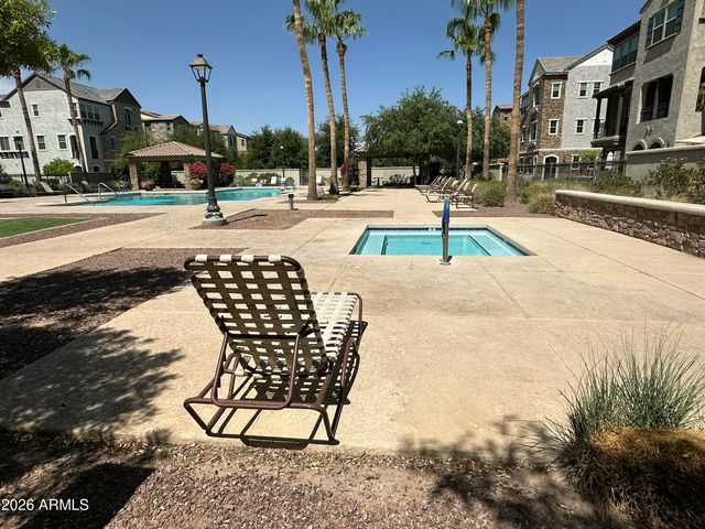 1686 E CHELSEA Lane, Gilbert, AZ 85295