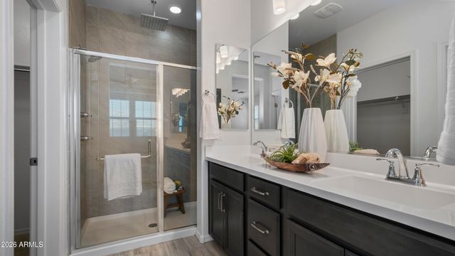 1686 E CHELSEA Lane, Gilbert, AZ 85295