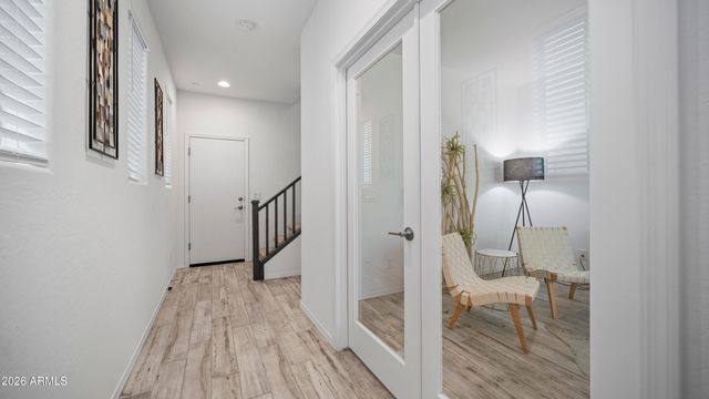 1686 E CHELSEA Lane, Gilbert, AZ 85295