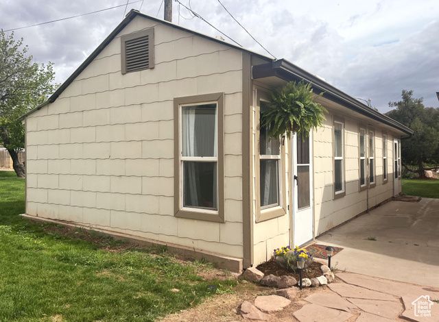 195 E 200 N, Moab, UT 84532