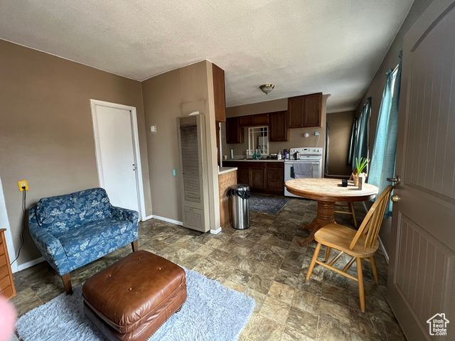 195 E 200 N, Moab, UT 84532