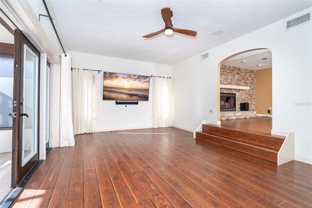 222 HIGH POINT DRIVE, Venice, FL 34292