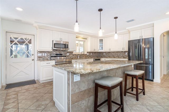 222 HIGH POINT DRIVE, Venice, FL 34292