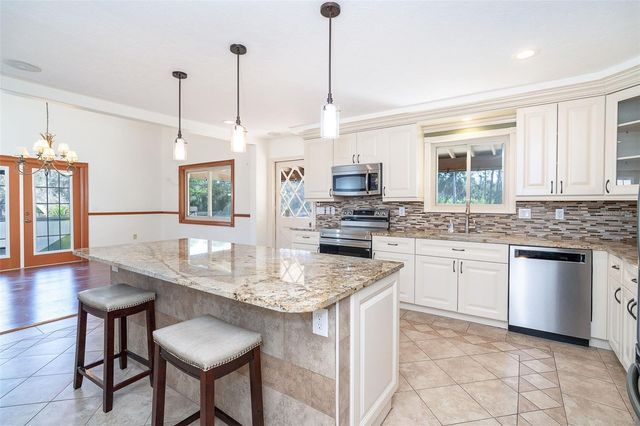 222 HIGH POINT DRIVE, Venice, FL 34292