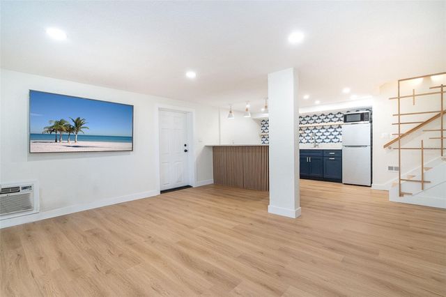 222 HIGH POINT DRIVE, Venice, FL 34292