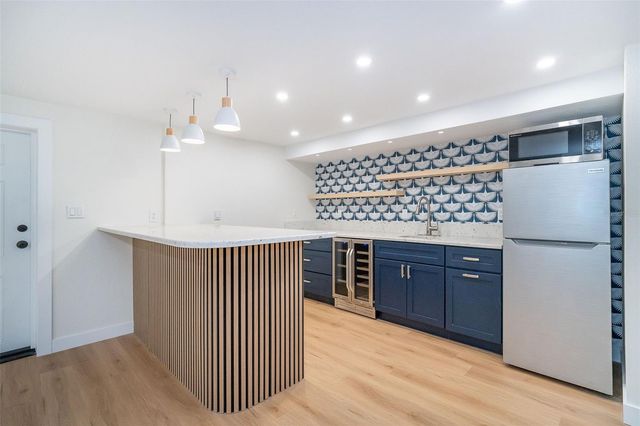 222 HIGH POINT DRIVE, Venice, FL 34292