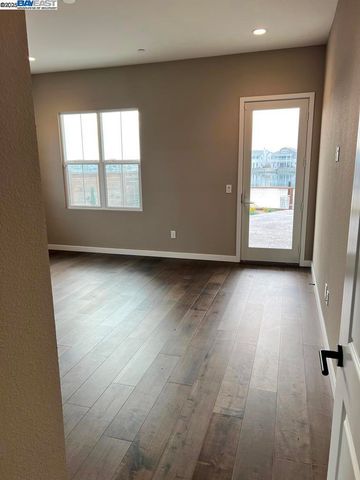 3125 Delta Coves Dr, Bethel Island, CA 94511