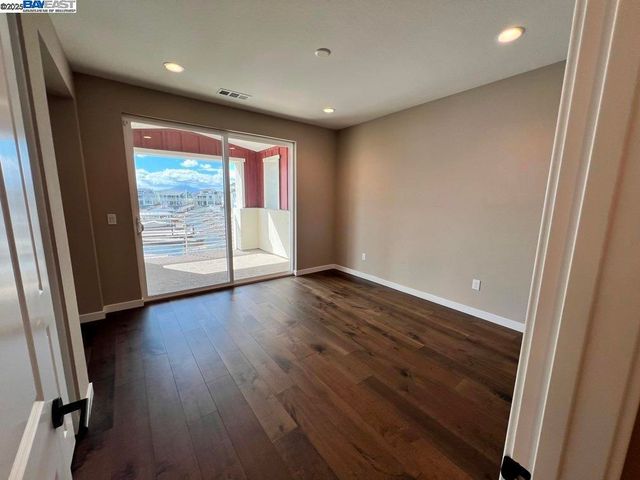 3125 Delta Coves Dr, Bethel Island, CA 94511