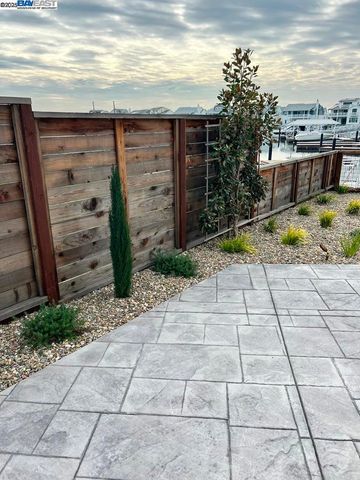 3125 Delta Coves Dr, Bethel Island, CA 94511