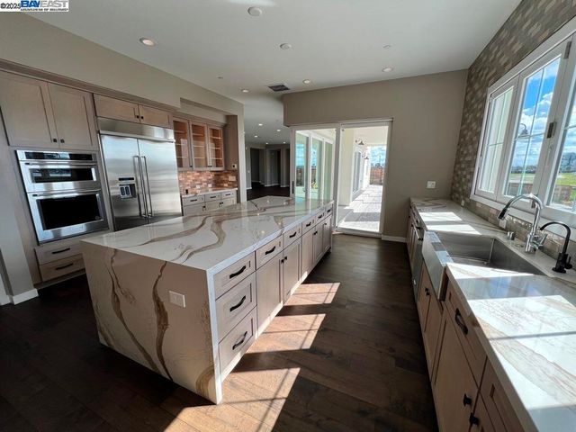 3125 Delta Coves Dr, Bethel Island, CA 94511