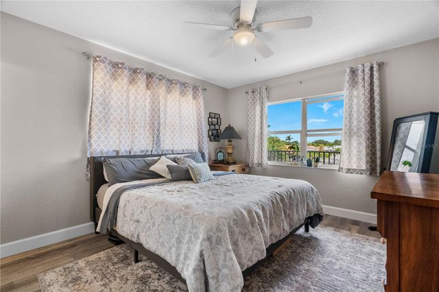 3753 46TH AVENUE S 6, St Petersburg, FL 33711