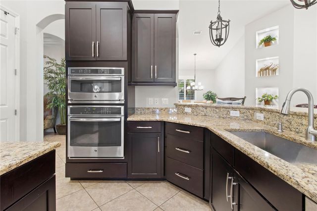 553 CHANTILLY TRAIL, Bradenton, FL 34212