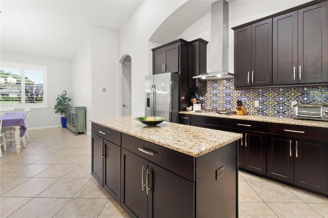 553 CHANTILLY TRAIL, Bradenton, FL 34212
