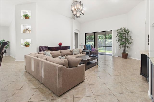 553 CHANTILLY TRAIL, Bradenton, FL 34212