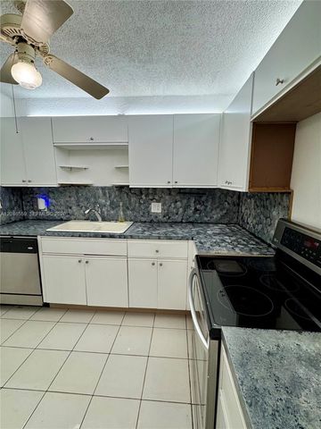 2495 SW 82nd Avenue 205, Davie, FL 33324