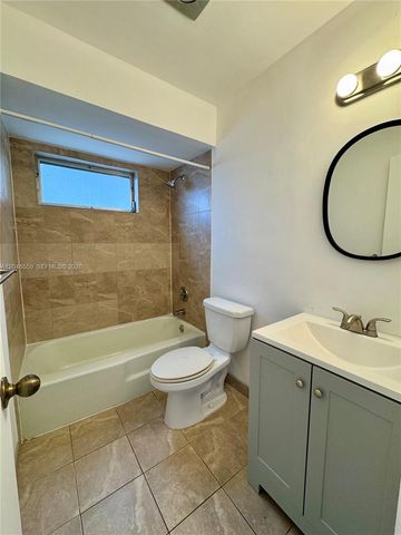 2495 SW 82nd Avenue 205, Davie, FL 33324