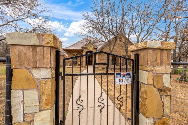 295 Lone Oak, Mineral Wells, TX 76067