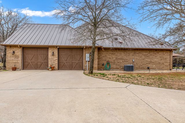 295 Lone Oak, Mineral Wells, TX 76067