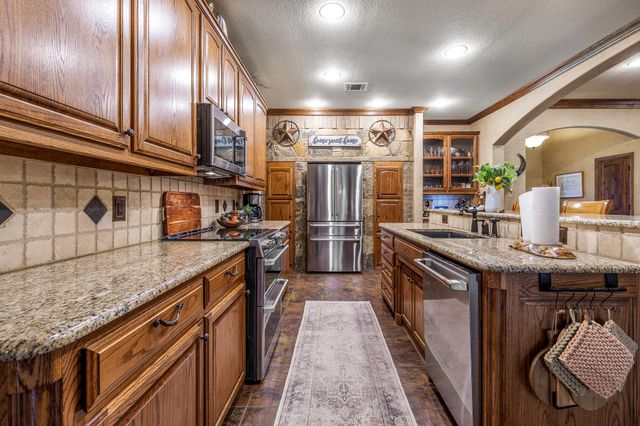 295 Lone Oak, Mineral Wells, TX 76067