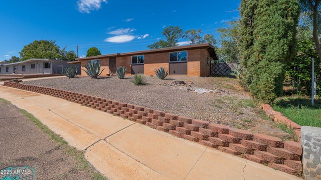4665 CEDAR Drive, Sierra Vista, AZ 85635