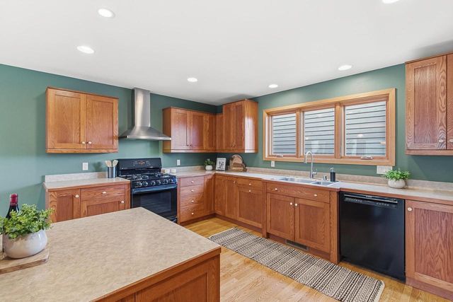 6809 Phil Lewis Way Way, Middleton, WI 53562