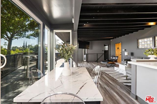 8410 Hollywood Boulevard, Los Angeles, CA 90069