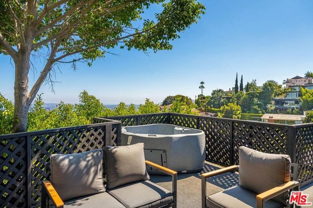 8410 Hollywood Boulevard, Los Angeles, CA 90069