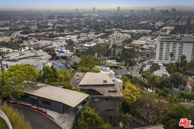 8410 Hollywood Boulevard, Los Angeles, CA 90069