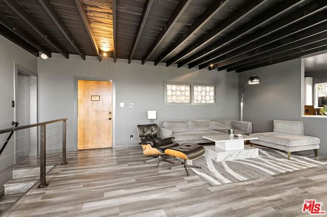 8410 Hollywood Boulevard, Los Angeles, CA 90069