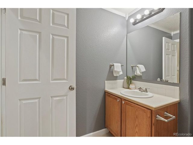 10721 Xanadu St, Commerce City, CO 80022