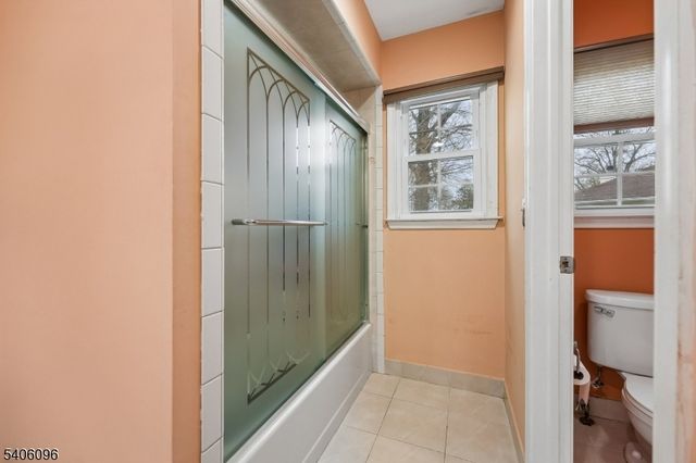 9 Chipwood Lane, North Brunswick Twp., NJ 08902