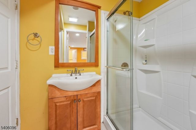 9 Chipwood Lane, North Brunswick Twp., NJ 08902