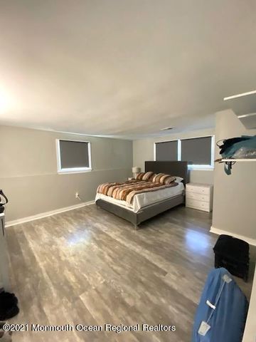 600 W Park Avenue, Oakhurst, NJ 07755